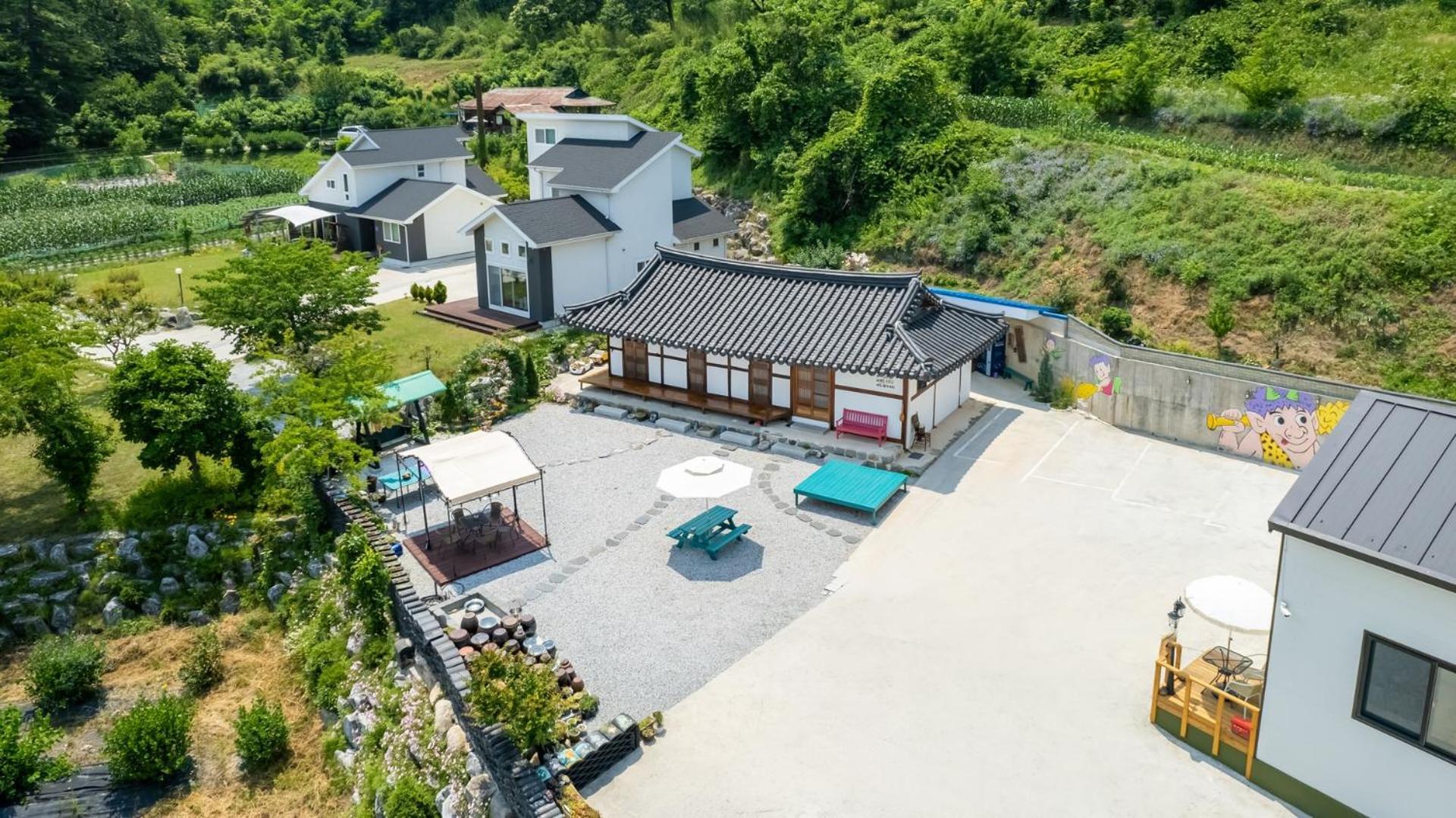 Gangneung Ggabinejip Hanok Pension ห้อง รูปภาพ